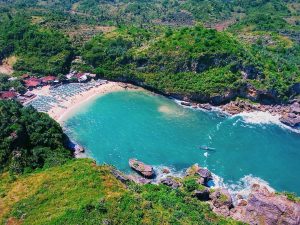 pantai ngrenehan jogja